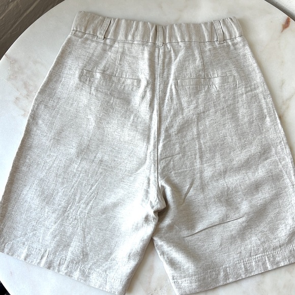 H&M Linen Tailored Shorts in Beige - Picture 7 of 10